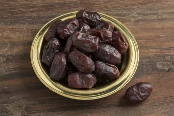 خرید جدیدترین انواع خرما مضافتی از معتبرترین برندهای دنیا